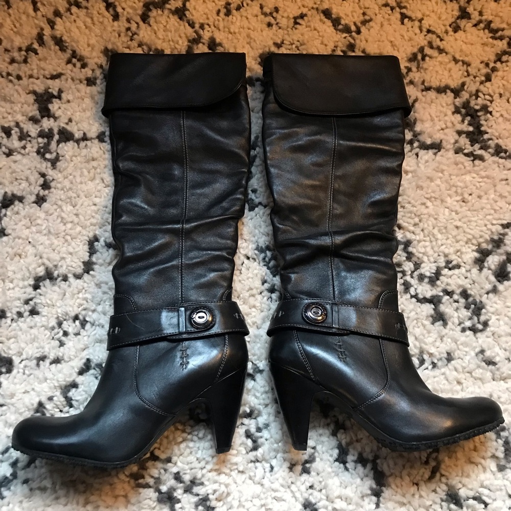 Black leather waterproof boots- very gently worn